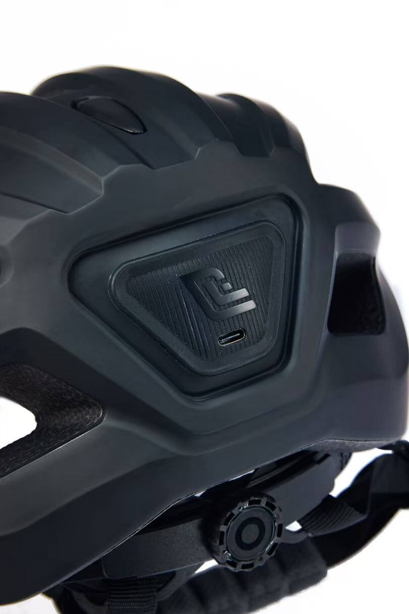 DZMAX Smart Bike Helmet with Bluetooth 5.3, Reduces Wind Noise by Up to 15 dB for Clearer Calls, Voice Navigatio & Music, Lightweight Cycling Helmet for Urban & E-Bike Use (Black)
