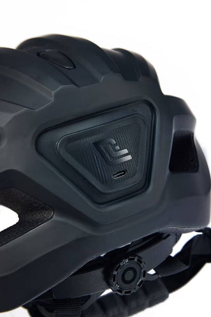 DZMAX Smart Bike Helmet with Bluetooth 5.3, Reduces Wind Noise by Up to 15 dB for Clearer Calls, Voice Navigatio & Music, Lightweight Cycling Helmet for Urban & E-Bike Use (Black)