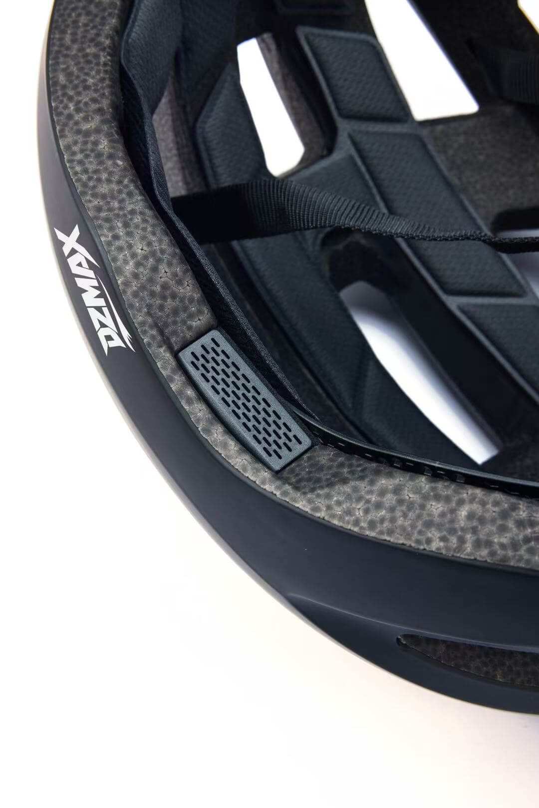 DZMAX Smart Bike Helmet with Bluetooth 5.3, Reduces Wind Noise by Up to 15 dB for Clearer Calls, Voice Navigatio & Music, Lightweight Cycling Helmet for Urban & E-Bike Use (Black)