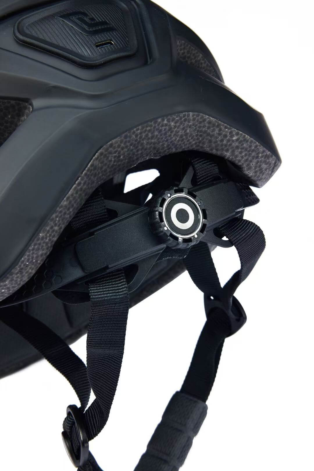 DZMAX Smart Bike Helmet with Bluetooth 5.3, Reduces Wind Noise by Up to 15 dB for Clearer Calls, Voice Navigatio & Music, Lightweight Cycling Helmet for Urban & E-Bike Use (Black)