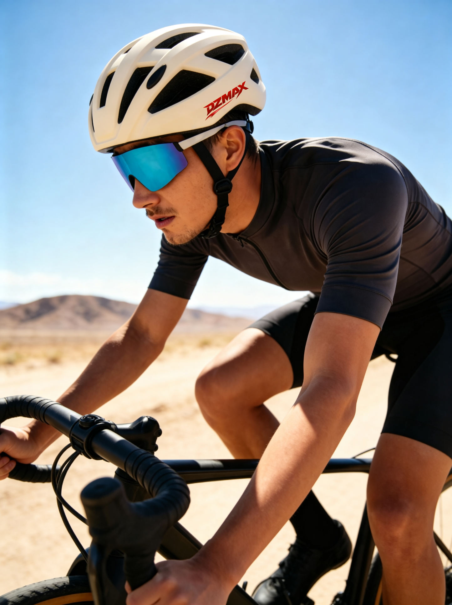 DZMAX Smart Bike Helmet with Bluetooth 5.3, Reduces Wind Noise by Up to 15 dB for Clearer Calls, Voice Navigatio & Music, Lightweight Cycling Helmet for Urban & E-Bike Use (Off White）)